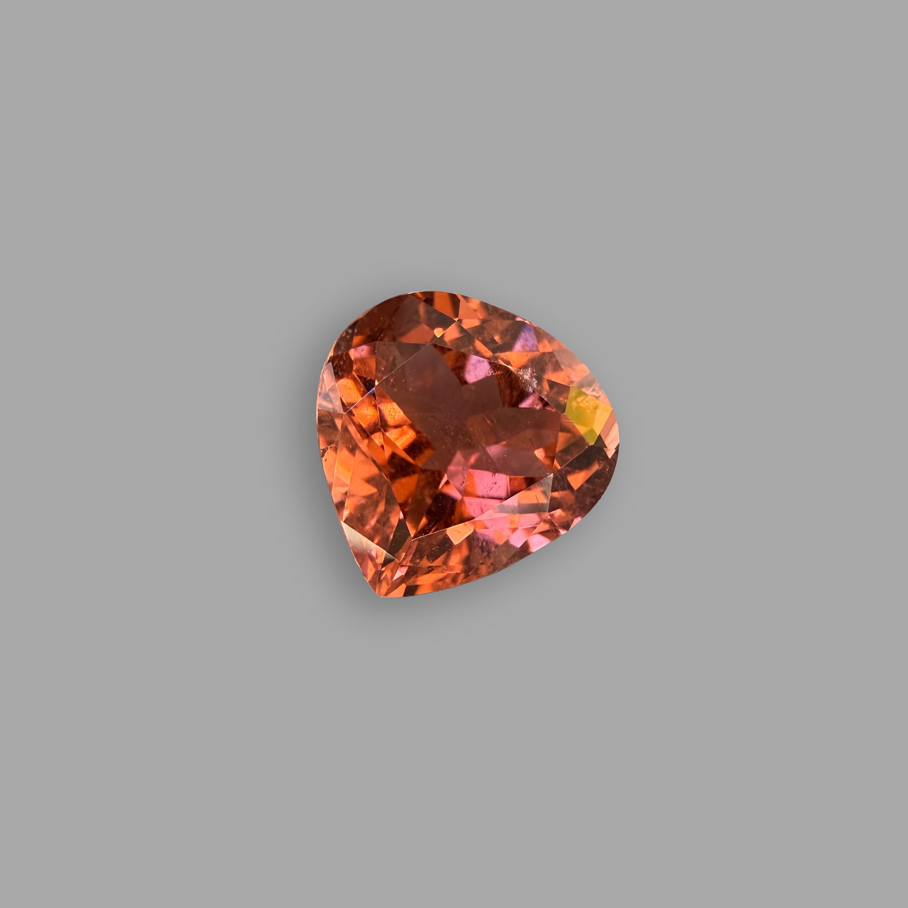 Turmalin 14,59 ct, pfirsich
